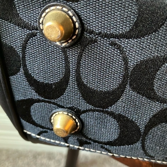 Coach: Black Hampton Signature Satchel Tote Bag- Leather Trim- Gold tone(10509) - Picture 11 of 16